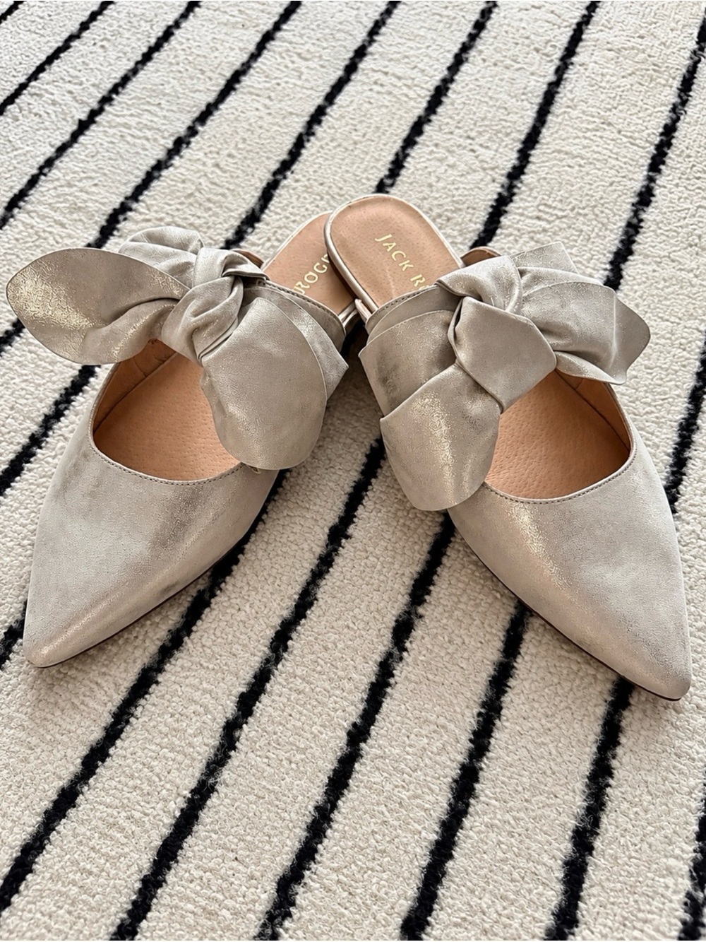 Jack Rogers Silver Bow-Accent Pointed Slip-On Mules Size 9 NEW